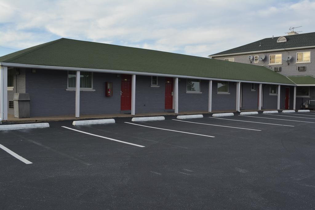 Red Carpet Inn & Suites New Cumberland Eksteriør bilde