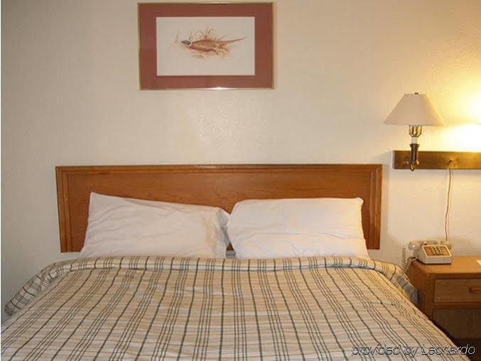 Red Carpet Inn & Suites New Cumberland Eksteriør bilde